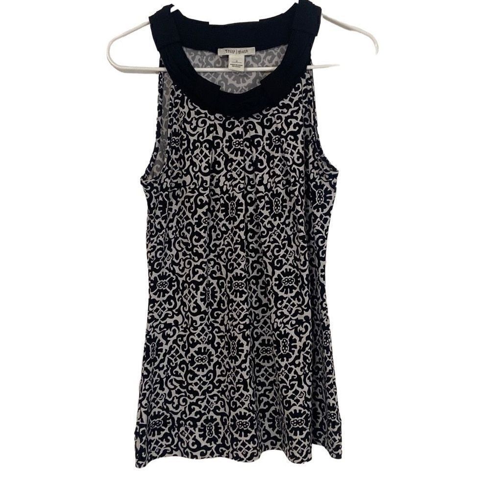 White House Black Market Black White Tank Silk Ribbon Loop Collar Size Small